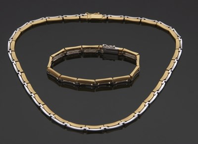 Lot 359 - An 18ct bi-colour necklace and matching...