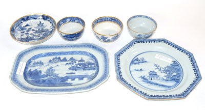 Lot 263 - Group of Chinese porcelain wares including a...