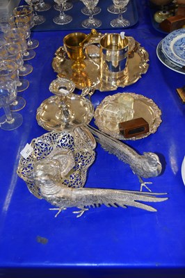 Lot 162 - Mixed Lot: Various silver plated wares to...