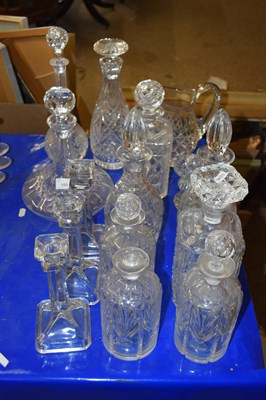 Lot 195 - Mixed Lot: Various decanters, glass...