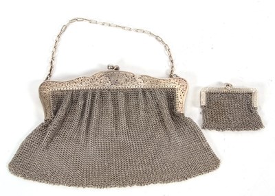 Lot 71 - Mixed Lot: White metal ladies vintage mesh...