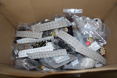 Lot 86 - Box of as new costume jewellery