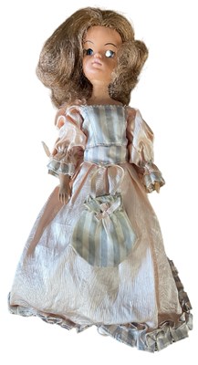 Lot 26 - Pretty Peach Sindy - Elegance Range (Pedigree,...