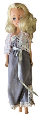 Lot 29 - Dreamboat Boutique Sindy (Pedigree, 1982) In...