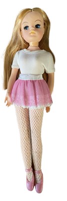 Lot 47 - Active Sindy (Pedigree, 1977-80) In white top...