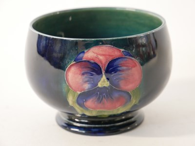 Lot 327 - Mid-20th century Moorcroft bowl in the pansy...