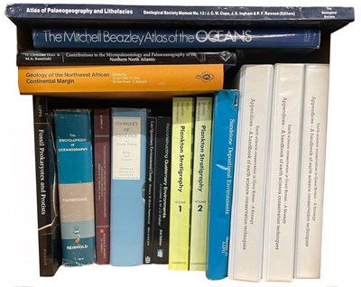 Lot 194 - A collection of large format mixed books,...