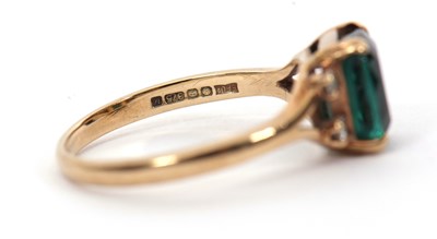 Lot 39 - A 9ct green tourmaline ring, the mixed cut...