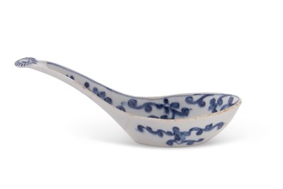 Lot 97 - A very rare Lowestoft porcelain rice spoon...