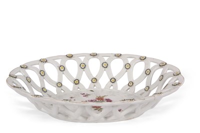 Lot 43 - A Chelsea basket with brown anchor mark to...