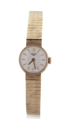 Lot 318 - A 9ct gold ladies Longines wristwatch stamped...
