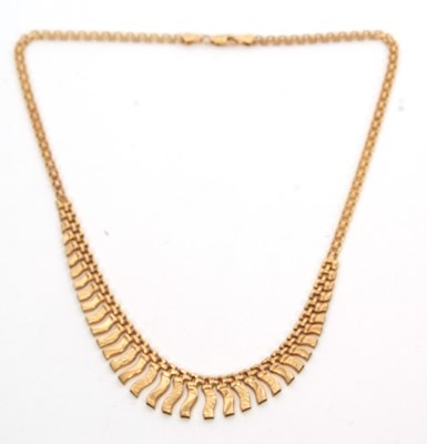 Lot 270 - A 9ct fringe necklace, with graduated plain...