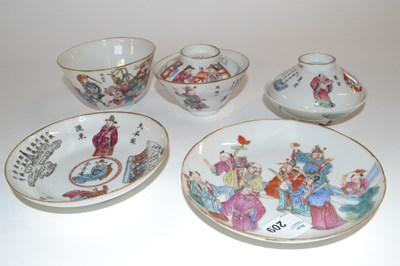 Lot 209 - A group of Chinese porcelain wares all with...