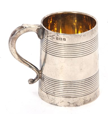 Lot 98 - A George V small silver tankard of tapering...