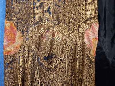 Lot 15 - A quantity of c.1920/30's lady's clothing, to...