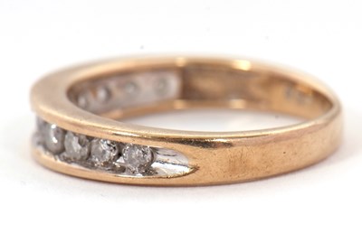 Lot 60 - A 9ct diamond ring, the upper half with...