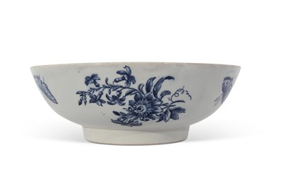 Lot 74 - Lowestoft Porcelain Bowl c1780