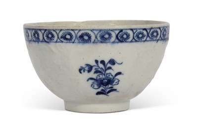 Lot 83 - Lowestoft Teabowl c1765