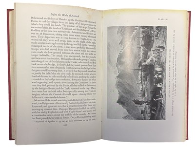 Lot 8 - STEVEN RUNCIMAN: A HISTORY OF THE CRUSADES in...