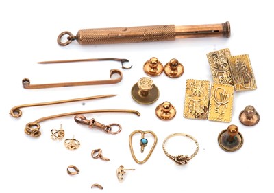 Lot 279 - A mixed lot of gold and yellow metal: to...