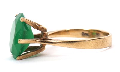 Lot 38 - A prasiolite ring, the round green prasiolite,...