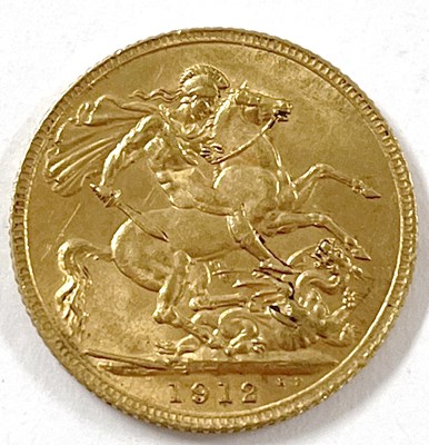 Lot 295 - A 1912 sovereign, 8.0g