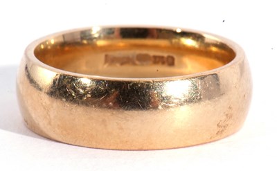 Lot 125 - 9ct gold wedding ring, 5.0gms g/w, size I/J