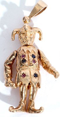 Lot 140 - Large 9ct gold court jester pendant, having...