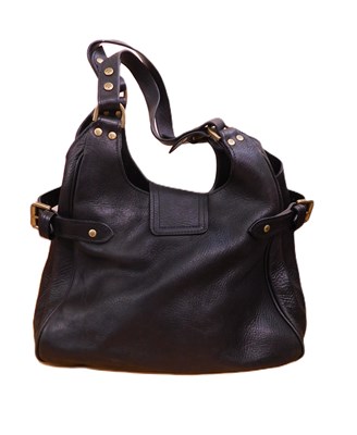 Lot 133 - A Mulberry handbag, the black leather bag with...