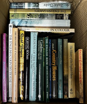 Lot 809 - ONE BOX: Country houses, interior decoration,...