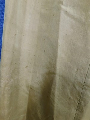 Lot 3 - A lady's early 20th Century pale yellow and...