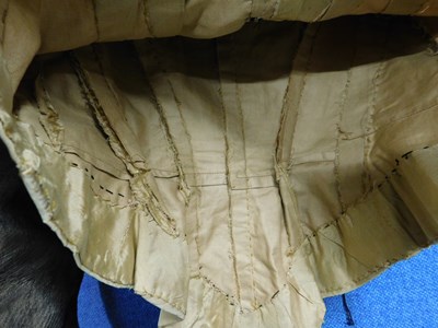 Lot 3 - A lady's early 20th Century pale yellow and...