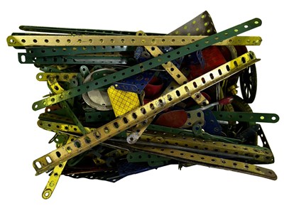 Lot 155 - A small box of vintage Meccano
