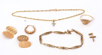 Lot 130 - A quantity of gold and yellow metal jewellery:...