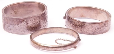 Lot 316 - Mixed Lot: two hallmarked silver hinged...
