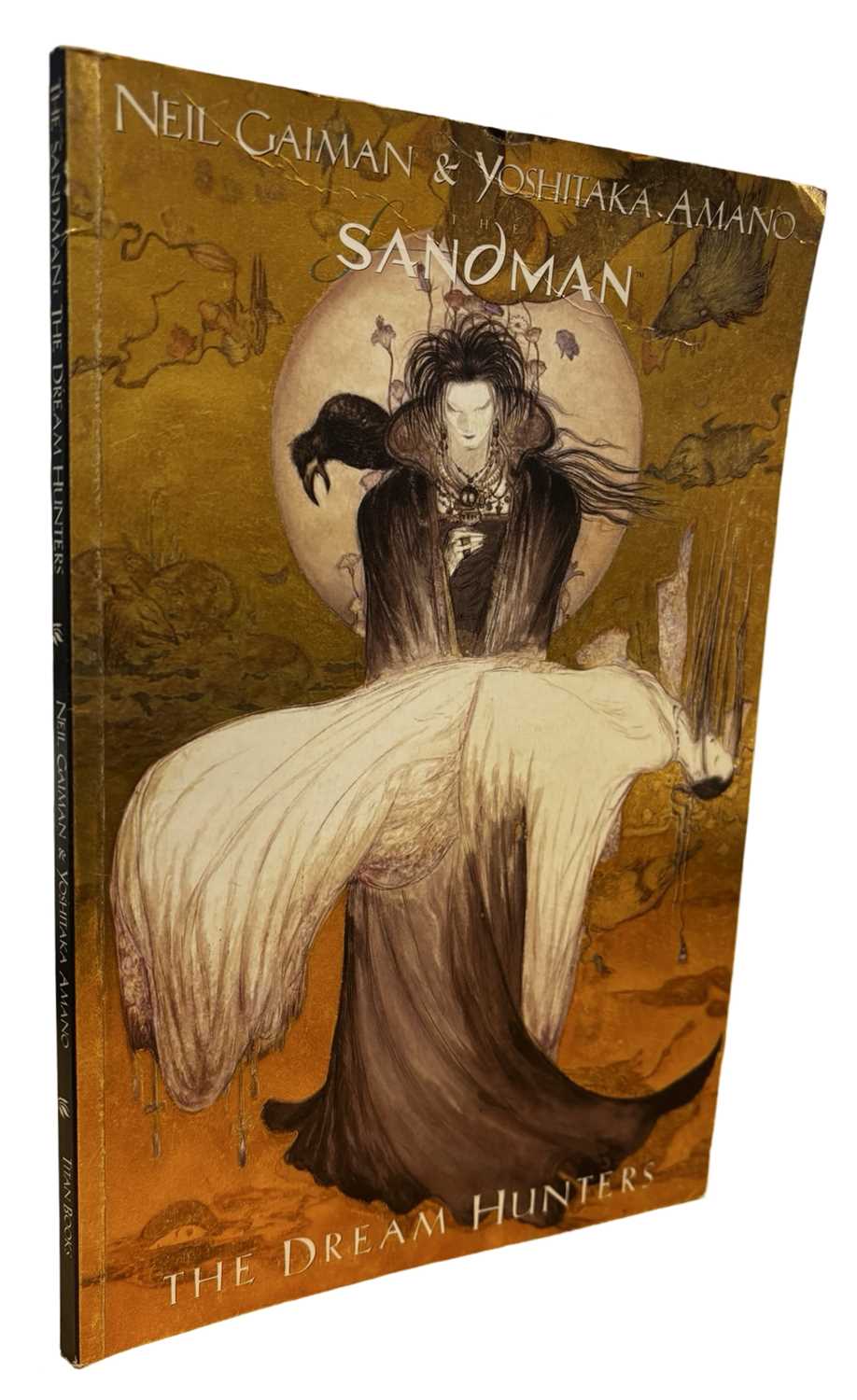 Lot 42 - NEIL GAIMAN AND YOSHITAKA AMANO: SANDMAN - THE...