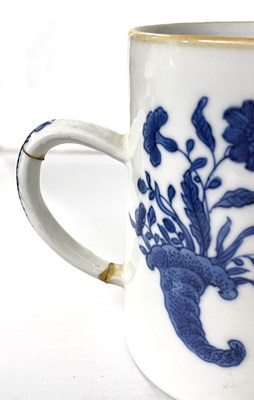 Lot 260 - Two 18th Century Chinese Export porcelain...