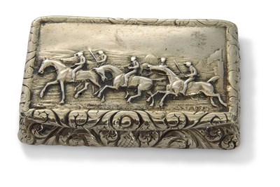 Lot 273 - George IV heavy cast silver gilt snuff box of...
