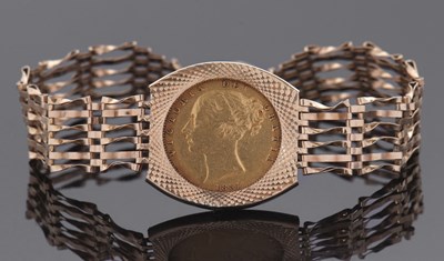 Lot 313 - A 9ct sovereign nbracelet, the 1854 sovereign...