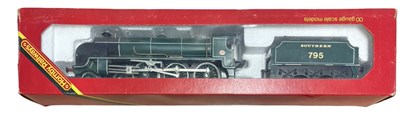 Lot 5 - A boxed Hornby 00 gauge R154 SR Class N15 Sir...