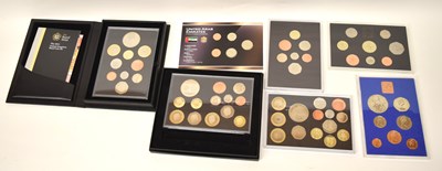 Lot 200 - 6x royal mint year sets