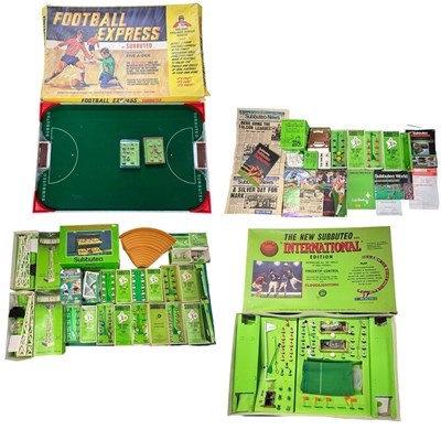 Lot 190 - A mixed lot of vintage football games and...