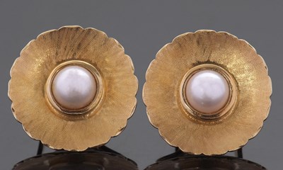 Lot 296 - A pair of cultured pearl earrings, the...