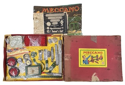 Lot 157 - A boxed Meccano number 3 set (unchecked for...