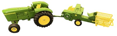 Lot 126 - An ERTL 1:32 scale John Deere  5020 Diesel...