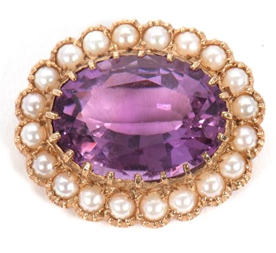 Lot 77 - A 9ct amethyst and pearl brooch, the oval...