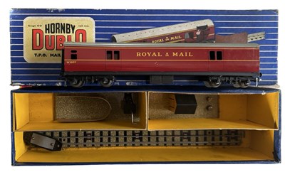 Lot 36 - A boxed Hornby Dublo 00 gauge TPO Mail Van Set...