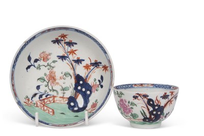 Lot 56 - A Lowestoft tea bowl and saucer circa 1780...