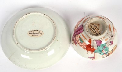 Lot 57 - A Lowestoft porcelain tea bowl and saucer with...