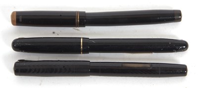 Lot 152 - Three Swan Mabie Todd vintage fountain pens...